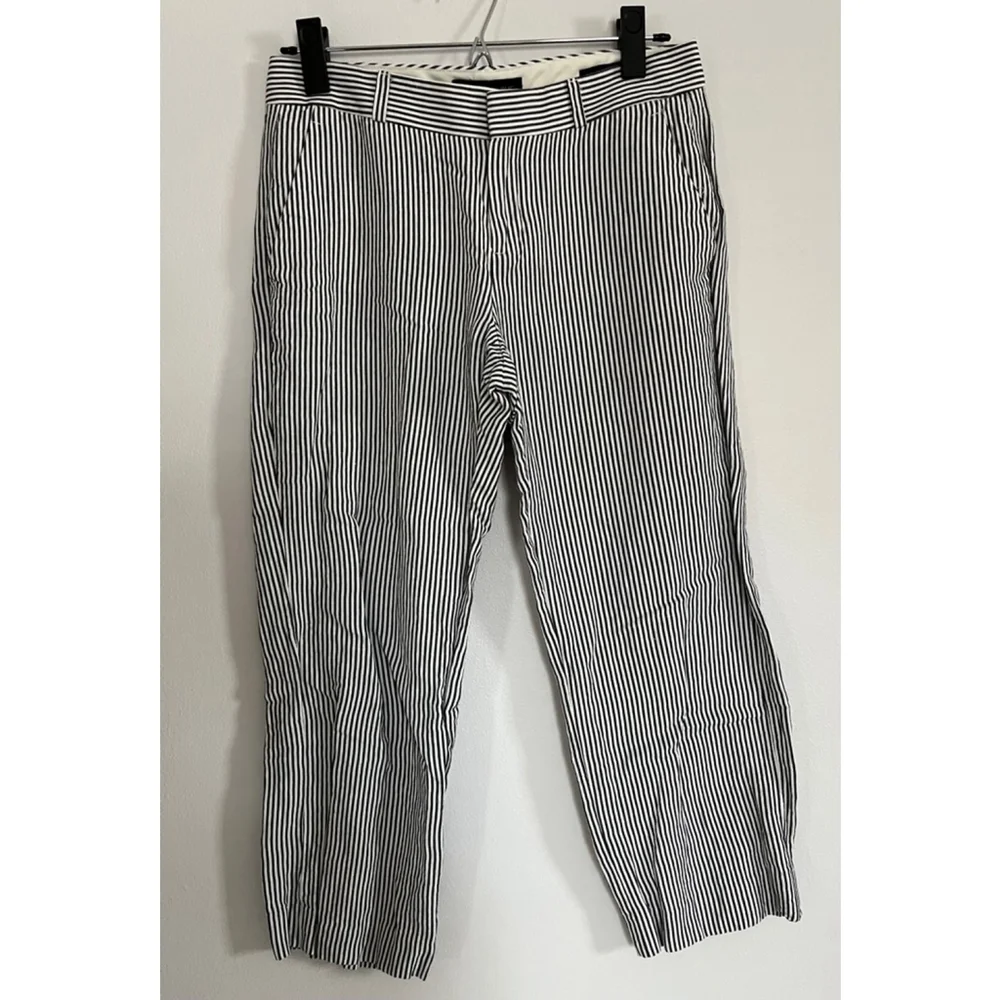 Banana Republic women's Logan fit cropped striped linen blend pants size 0